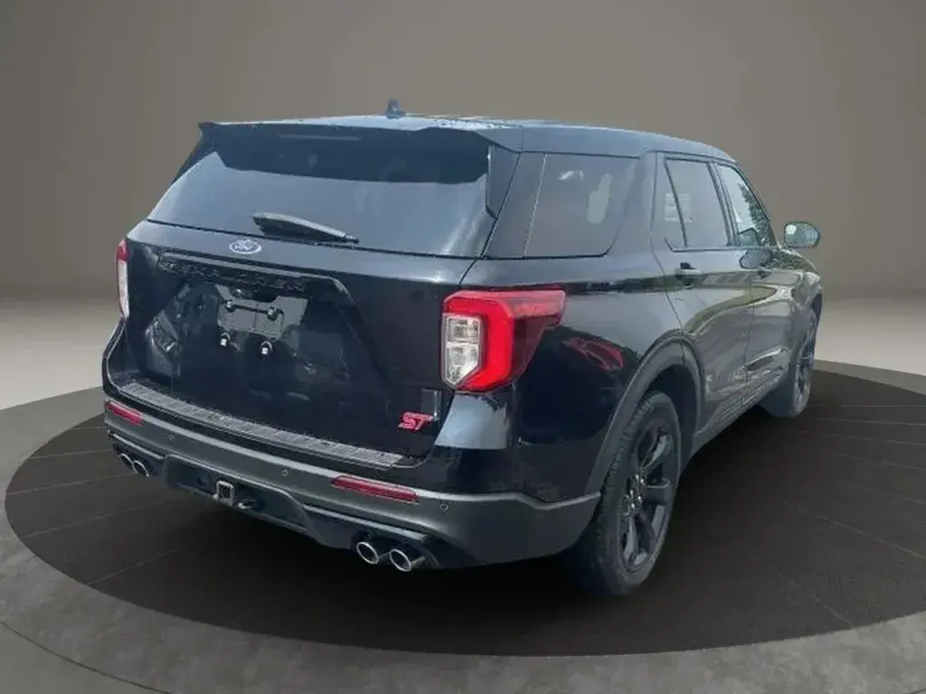 2021 Ford Explorer ST 4WD photo 5