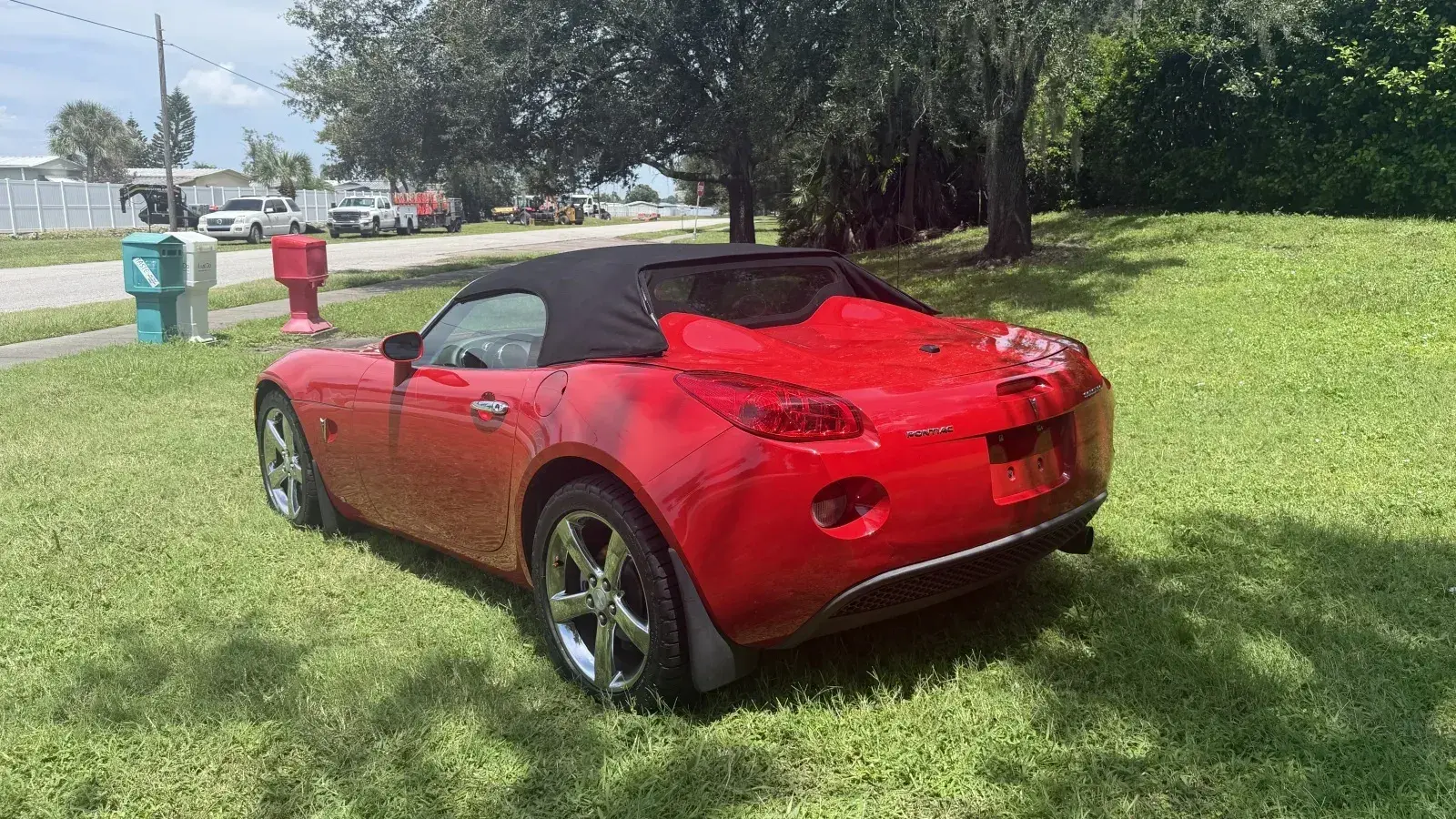 2007 Pontiac Solstice Base photo 5