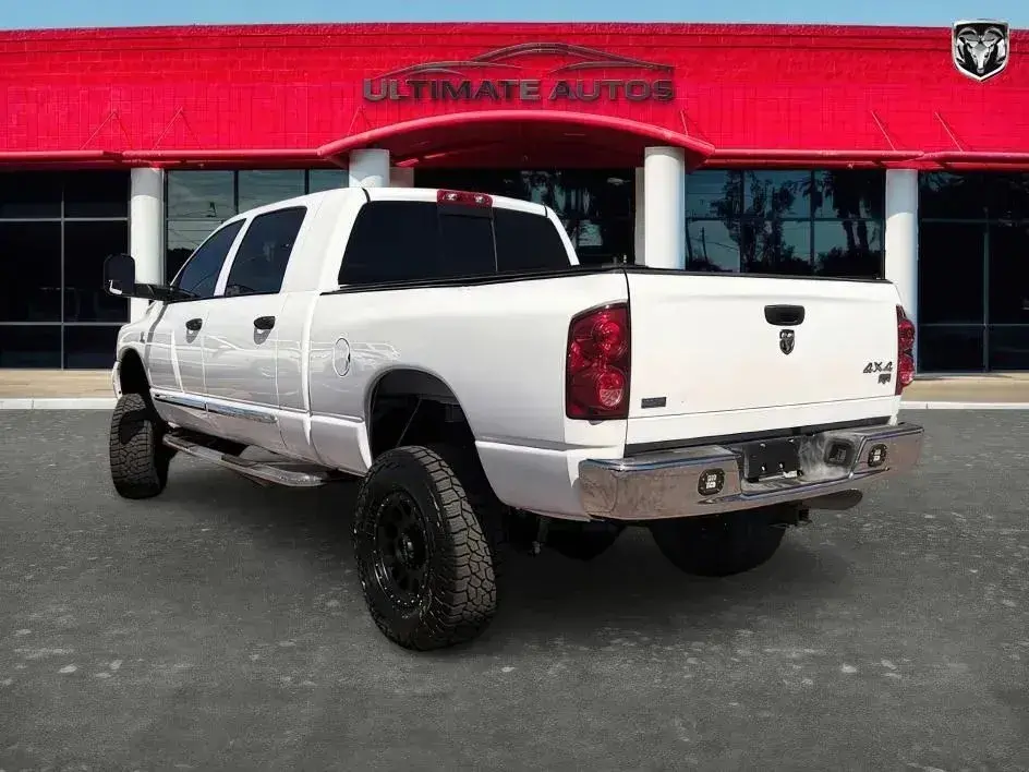 2008 Dodge Ram 2500 Laramie 4X4 Mega Cab photo 3