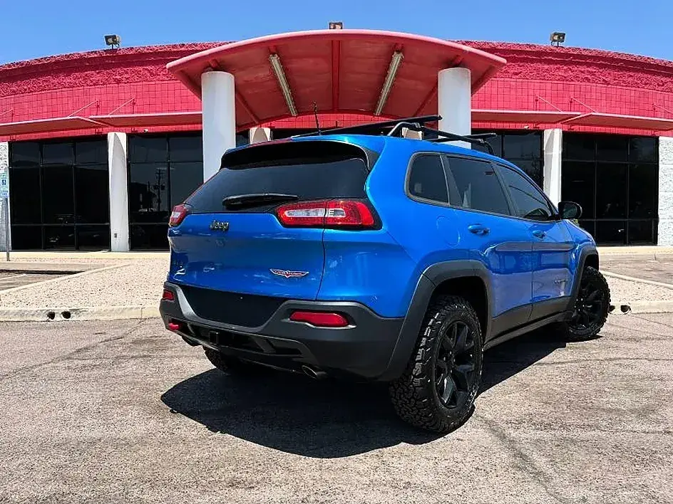 2017 Jeep Cherokee Trailhawk 4WD photo 4