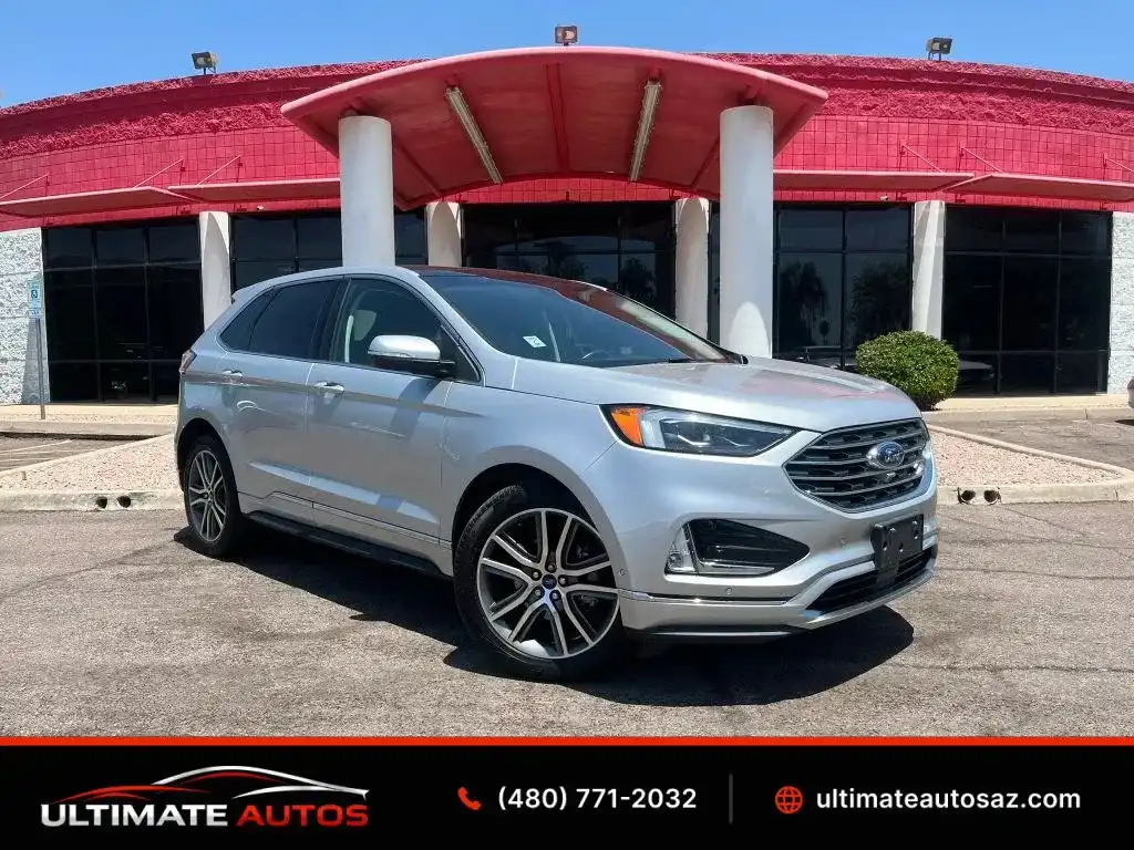 2019 Ford Edge Titanium's photo