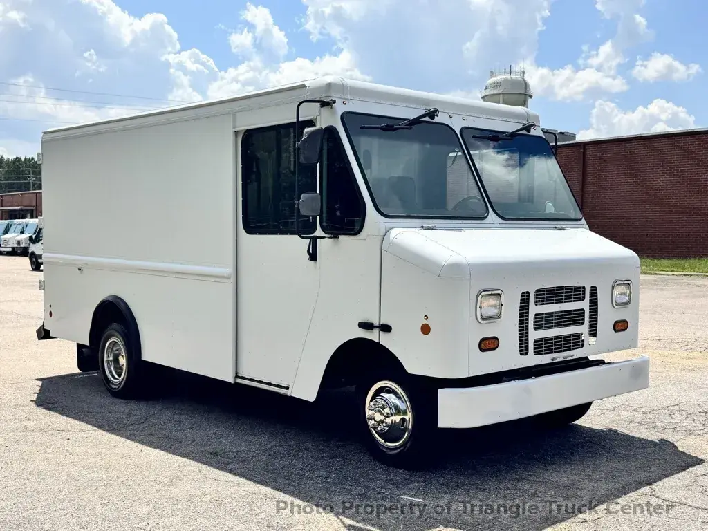 2016 Ford E-Series STEP Van photo 5