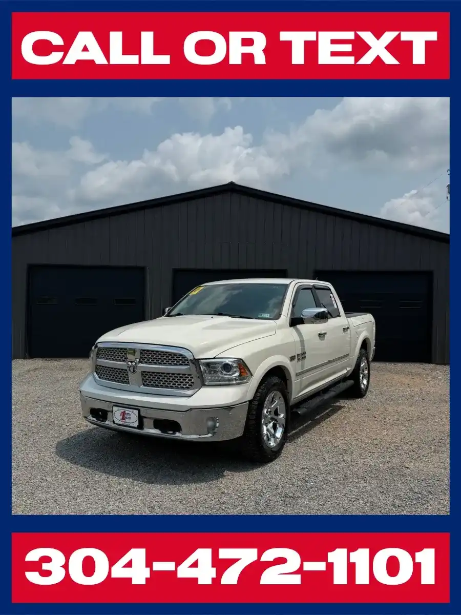 2017 RAM 1500 Laramie 4x4 Crew Cab 5'7's photo
