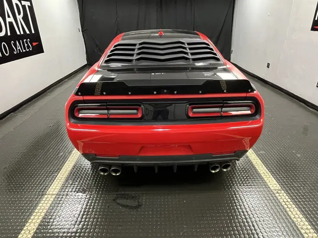 2016 Dodge Challenger Scat Pack photo 5