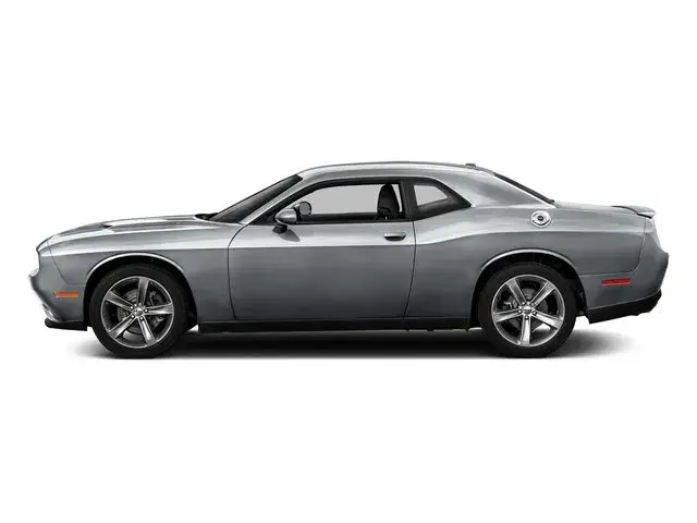 2017 Dodge Challenger SXT Plus photo 3