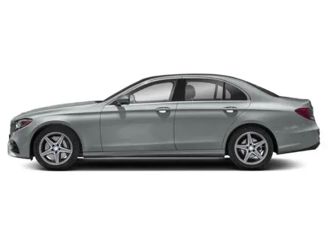 2019 Mercedes-Benz E-Class E300 4MATIC photo 3