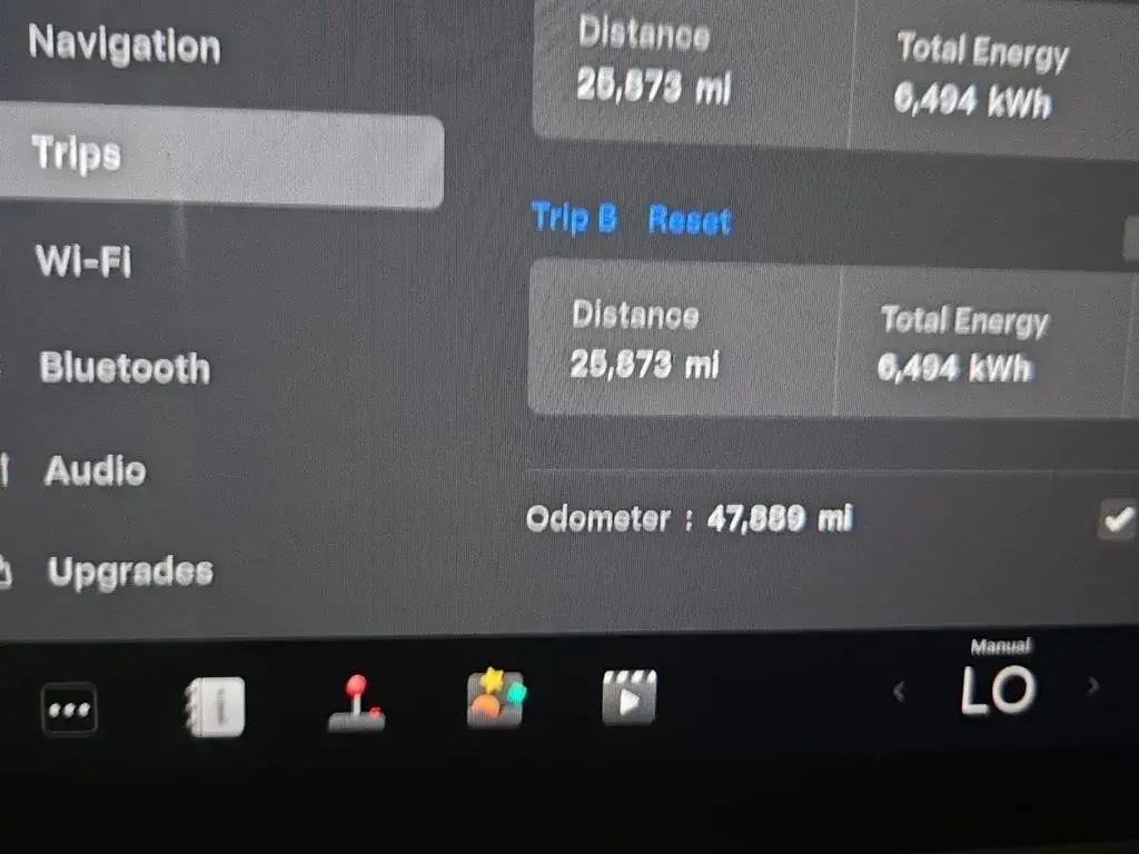 2023 Tesla Model 3 Base photo 3