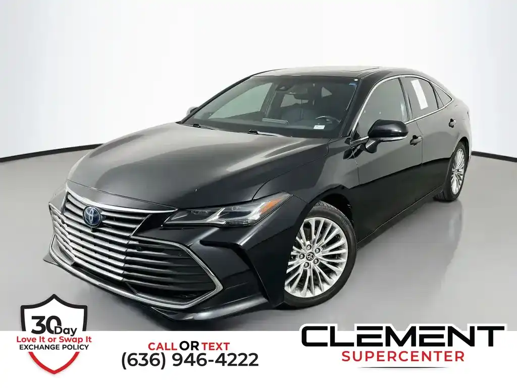 2022 Toyota Avalon Limited Hybrid's photo