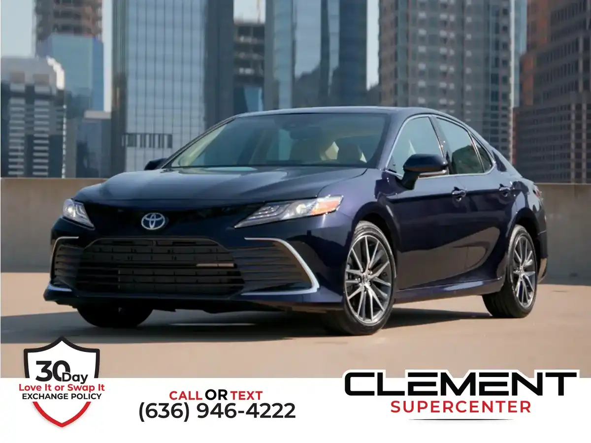 2022 Toyota Camry XSE's photo