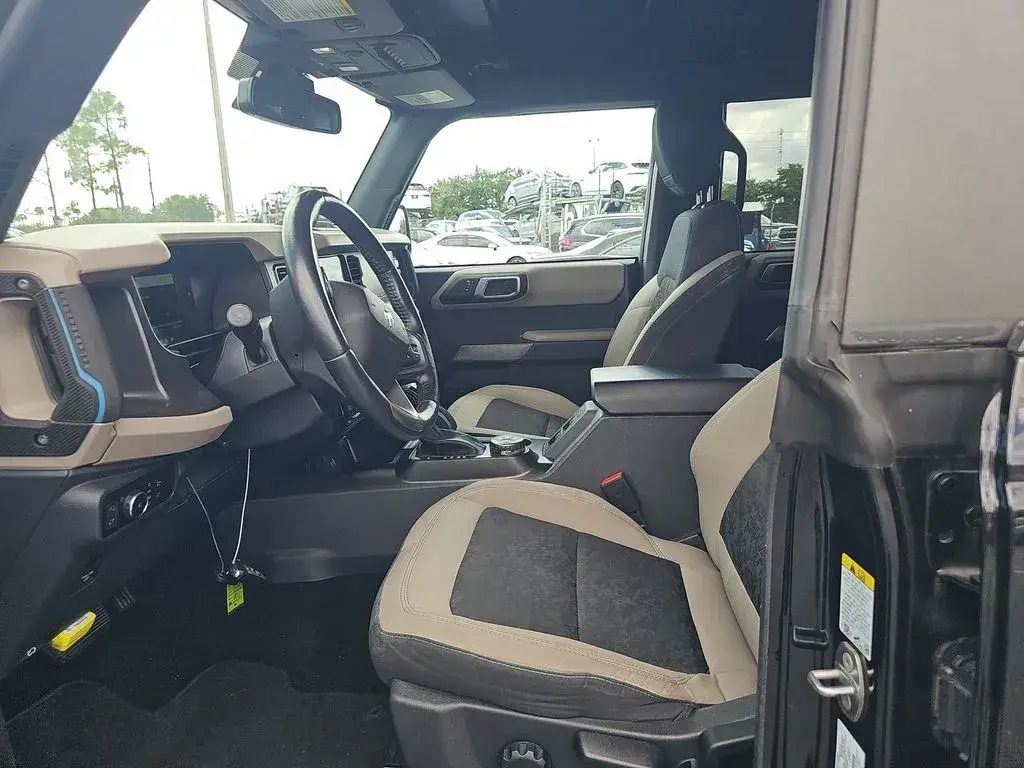 2023 Ford Bronco Wildtrak 4WD photo 3