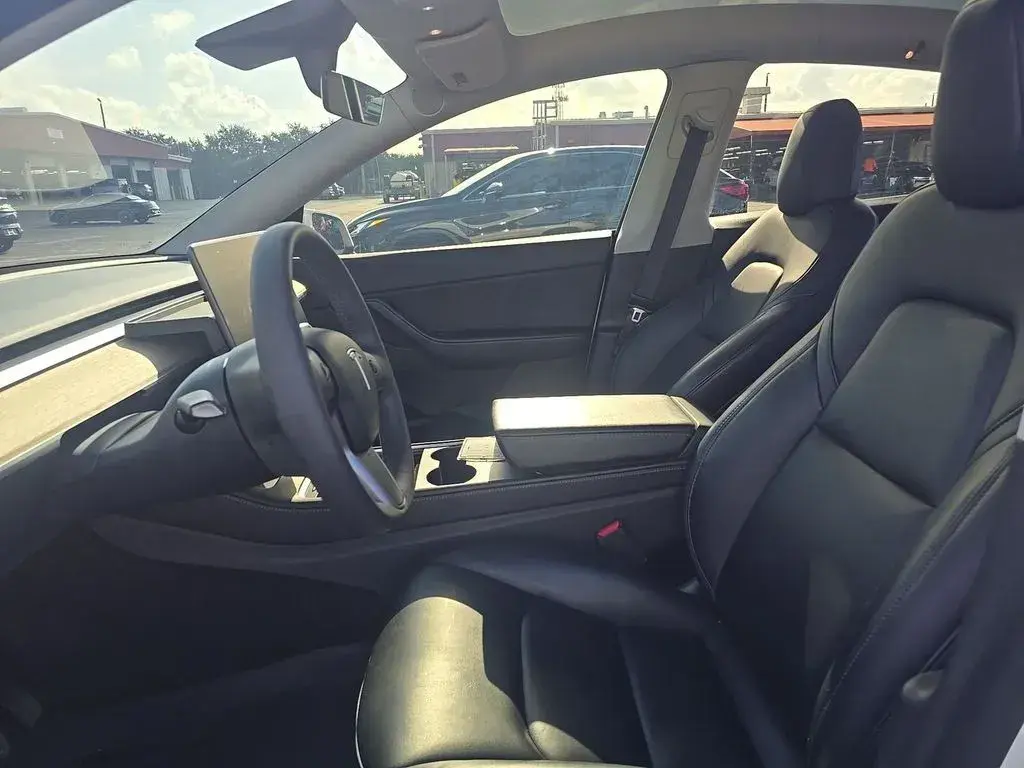 2021 Tesla Model Y Long Range Dual Motor AWD photo 3