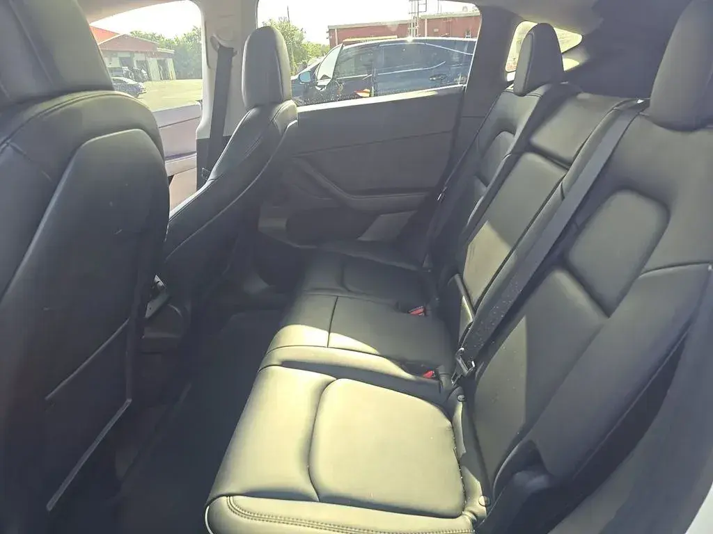 2021 Tesla Model Y Long Range Dual Motor AWD photo 4