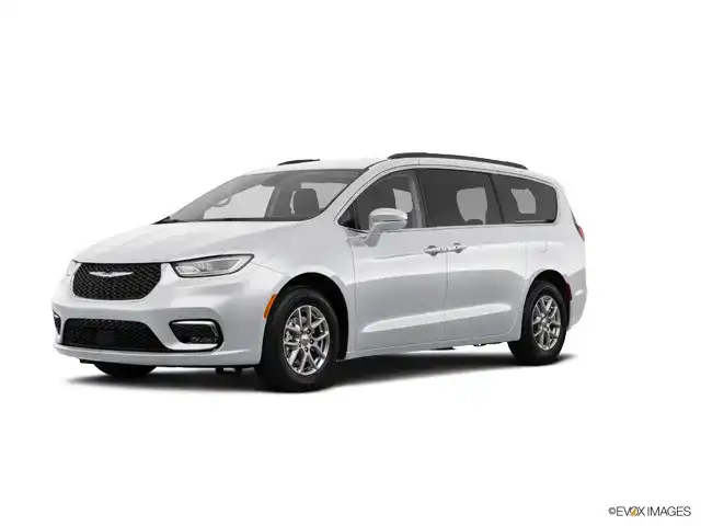 2021 Chrysler Pacifica Touring L's photo