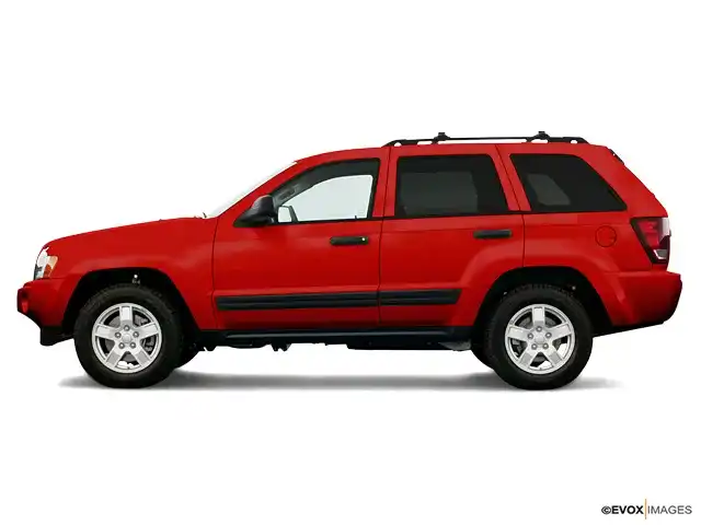 2005 Jeep Grand Cherokee Laredo 4WD's photo