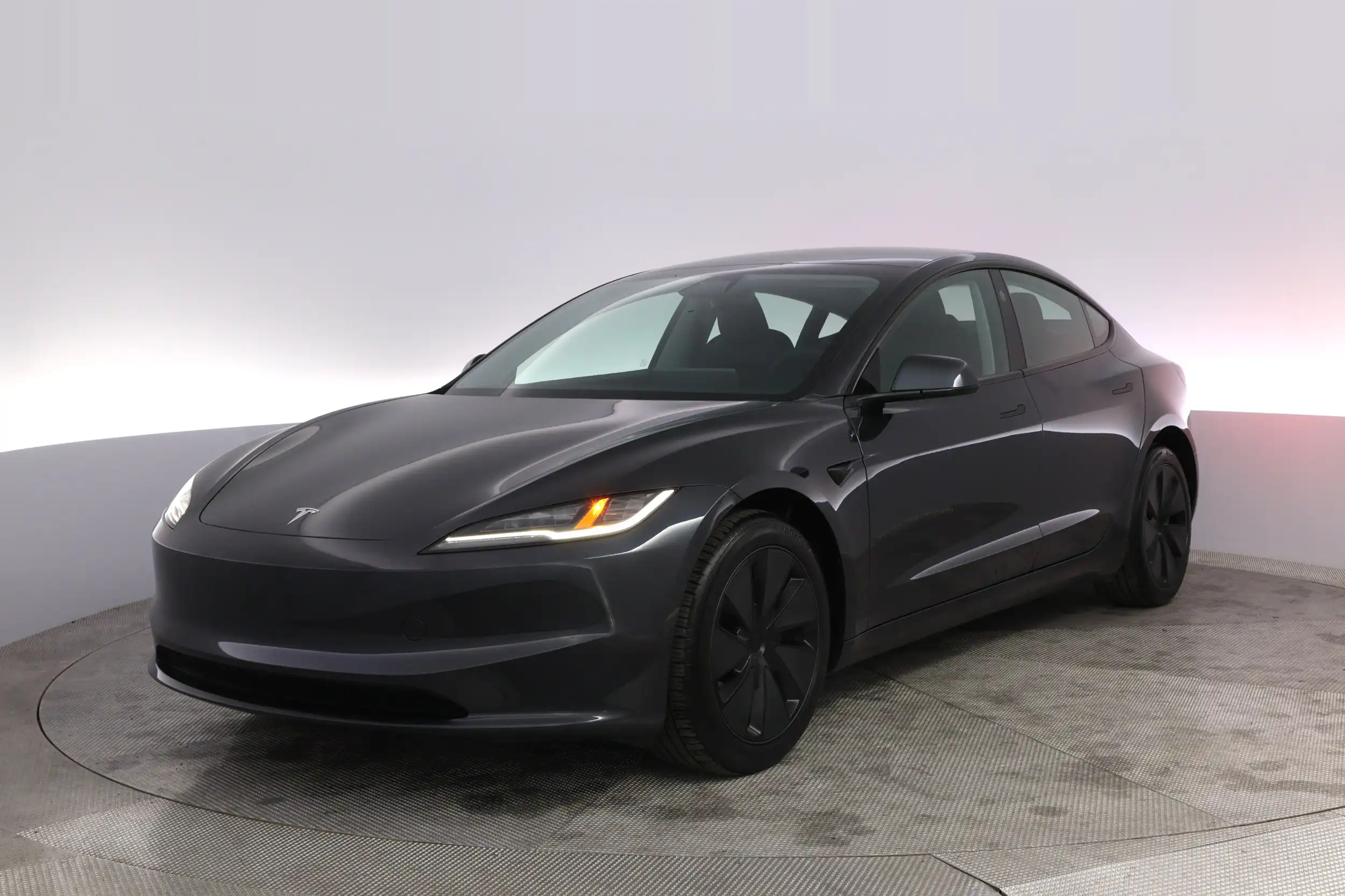 2025 Tesla Model 3 Long Range's photo