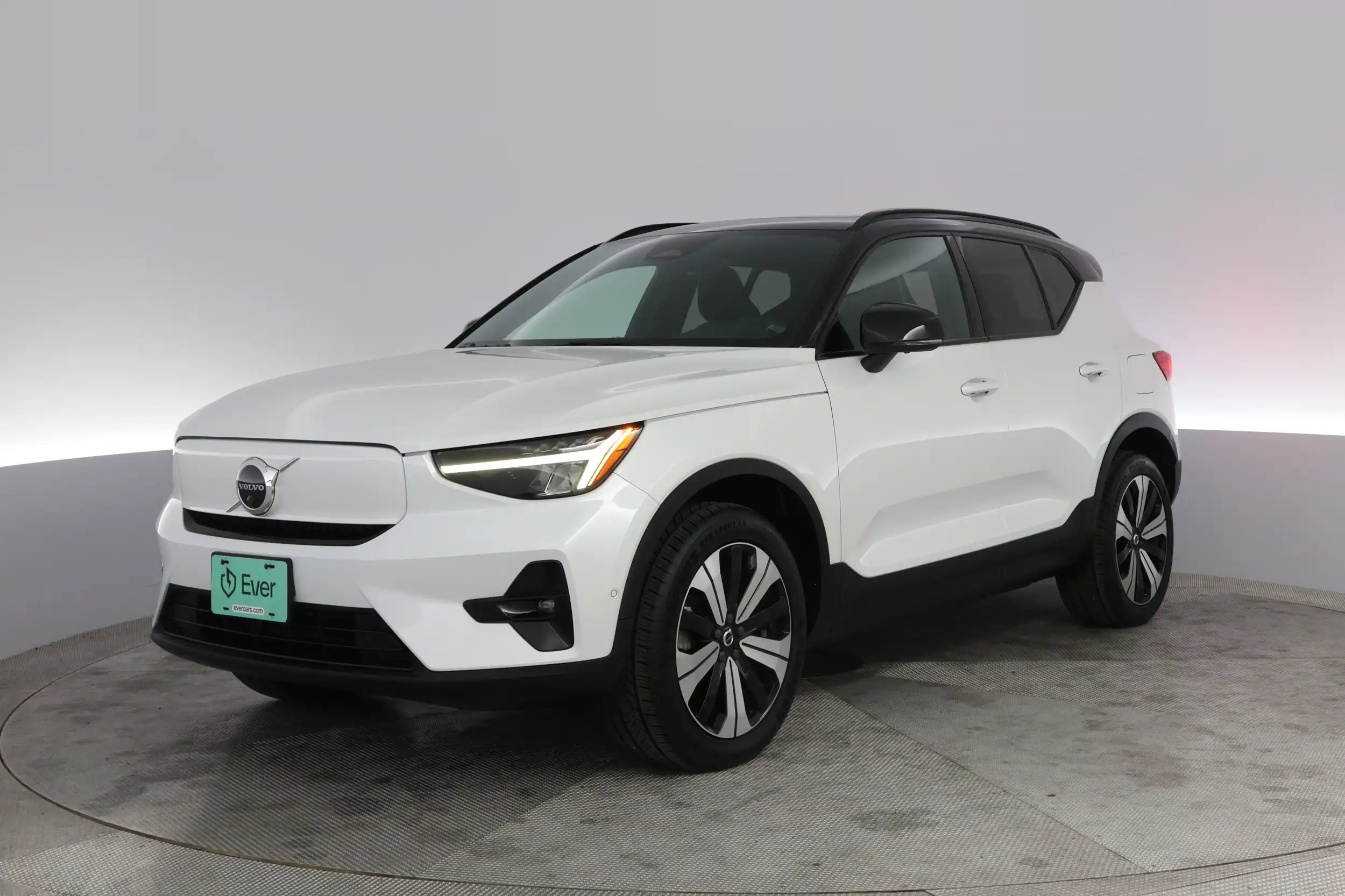 2023 Volvo XC40 P8 Recharge Plus AWD's photo
