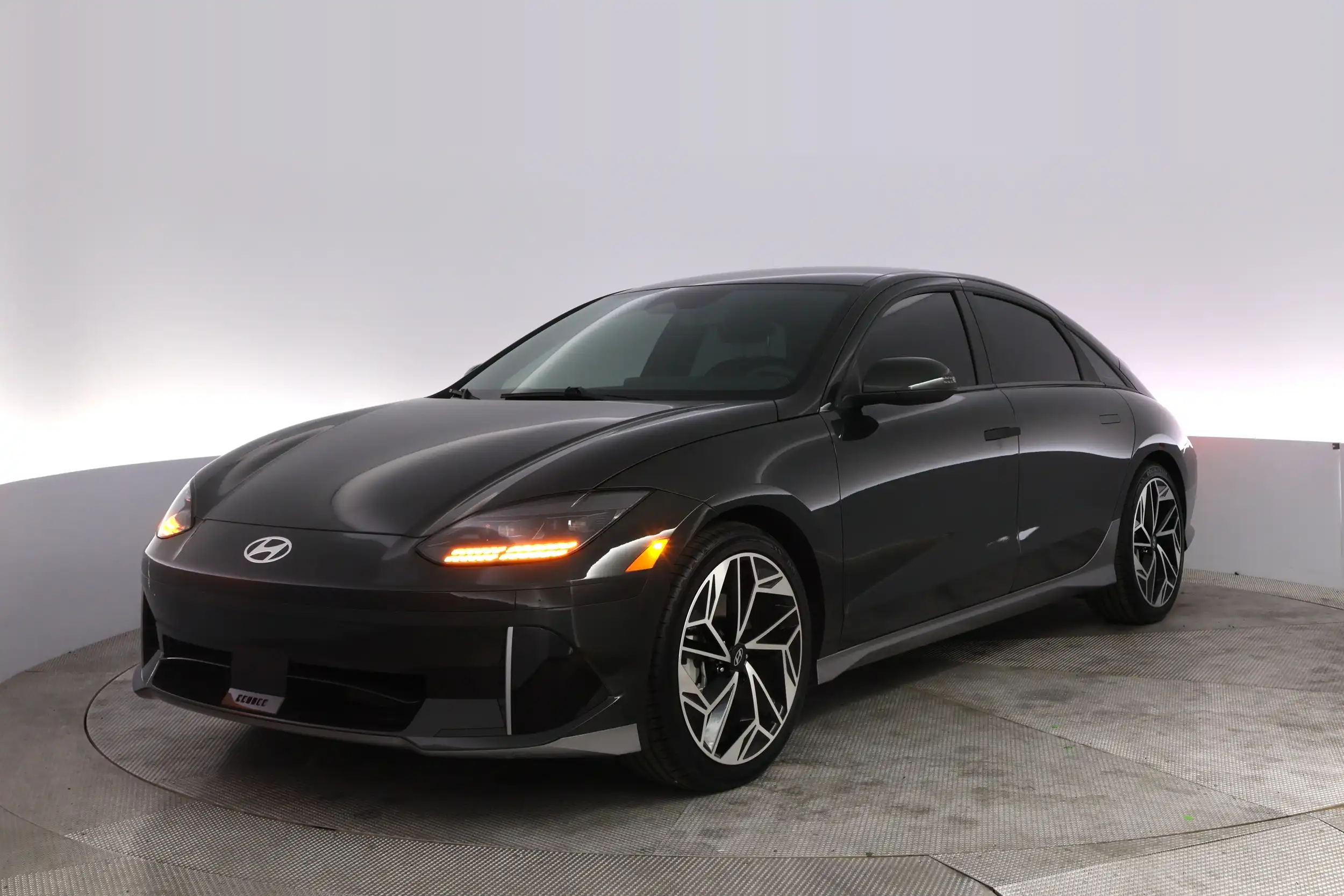 2023 Hyundai Ioniq 6 SEL RWD's photo