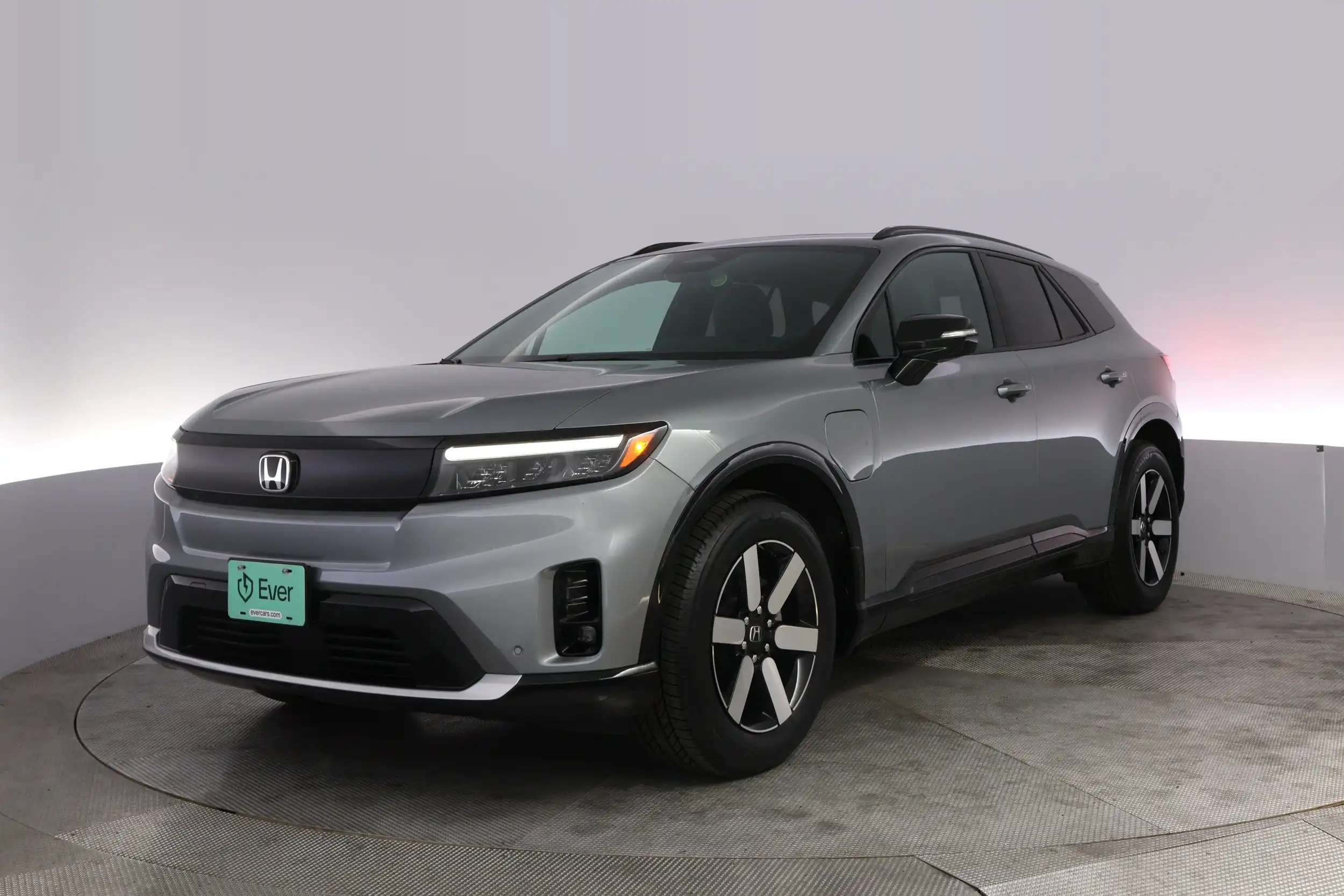 2025 Honda Prologue Touring AWD's photo