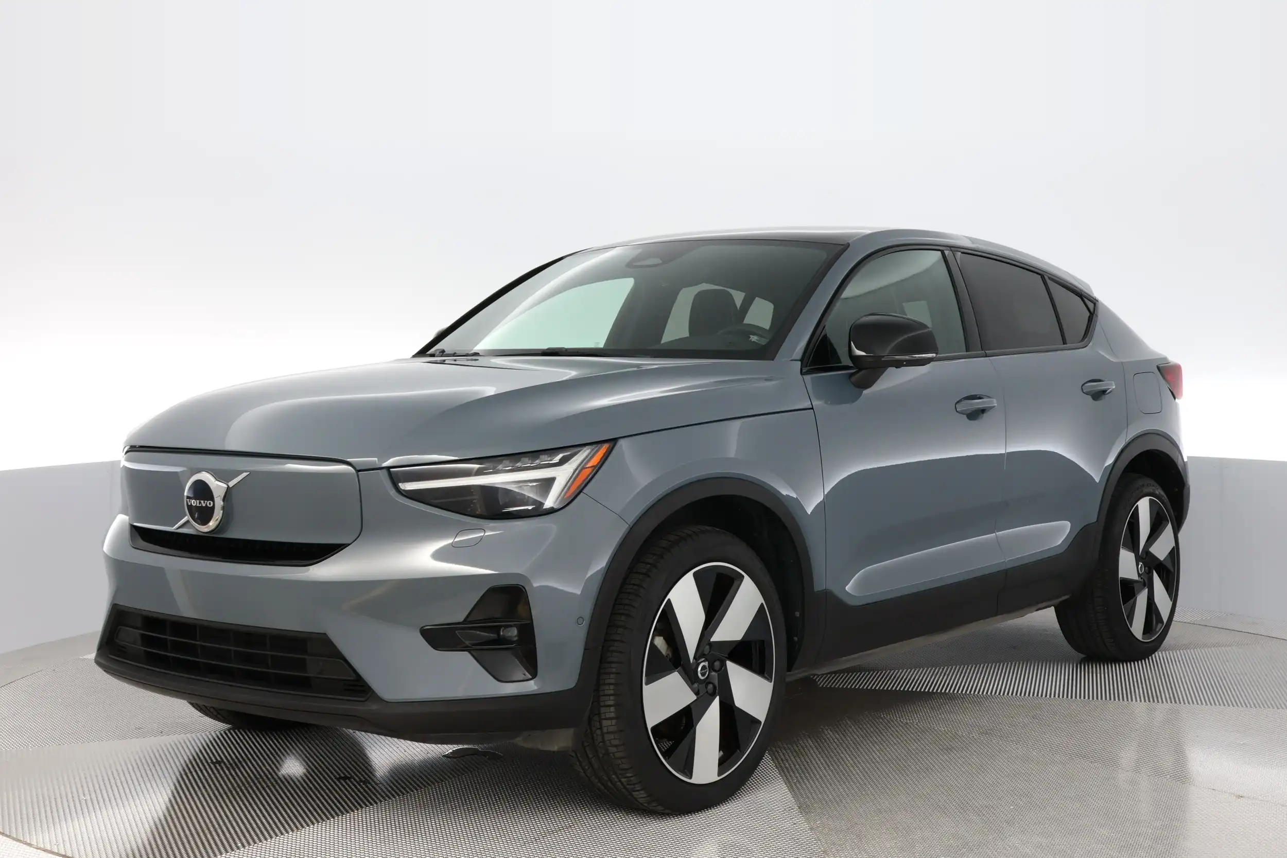 2023 Volvo C40 P8 Recharge Ultimate AWD's photo