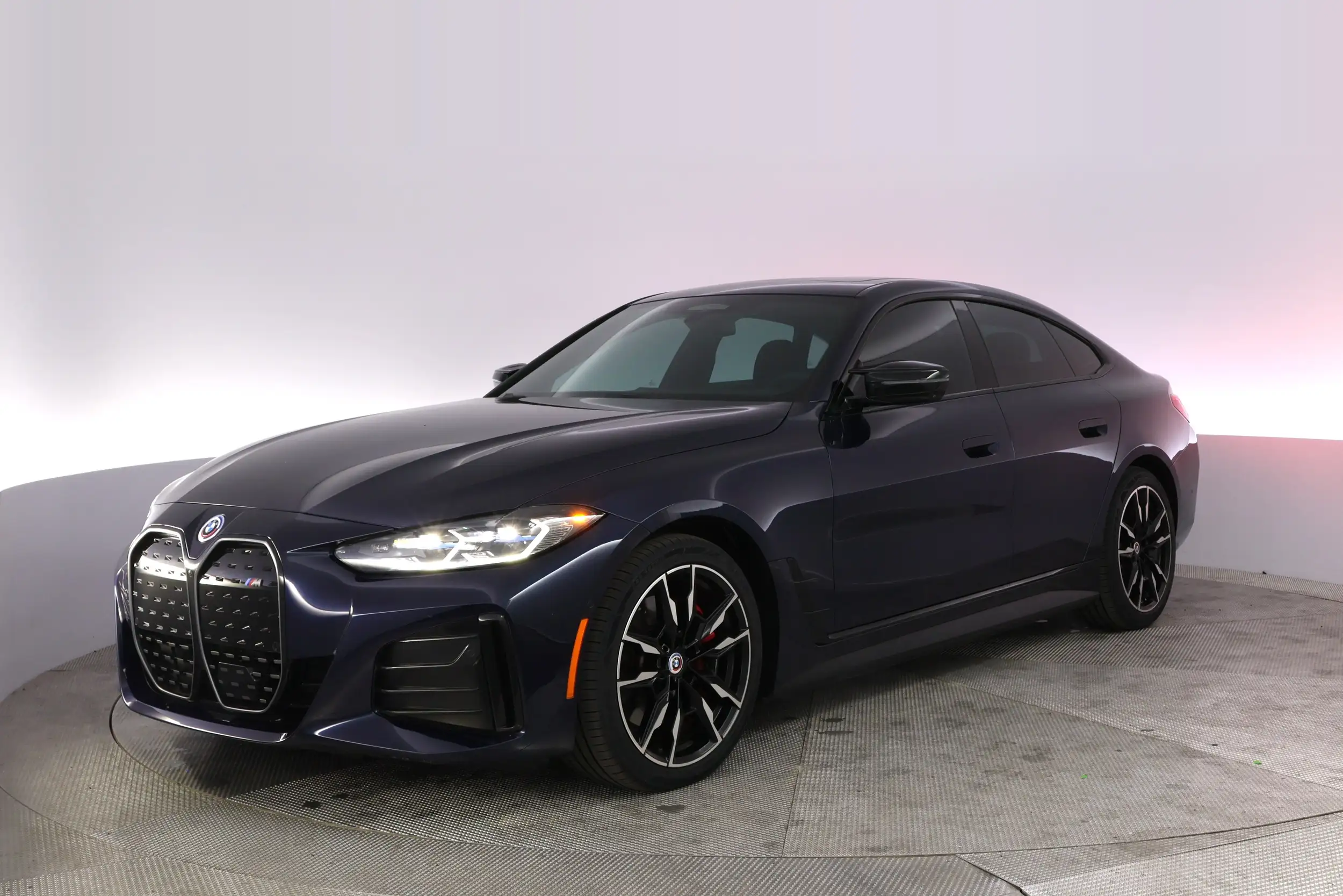 2023 BMW i4 M50's photo