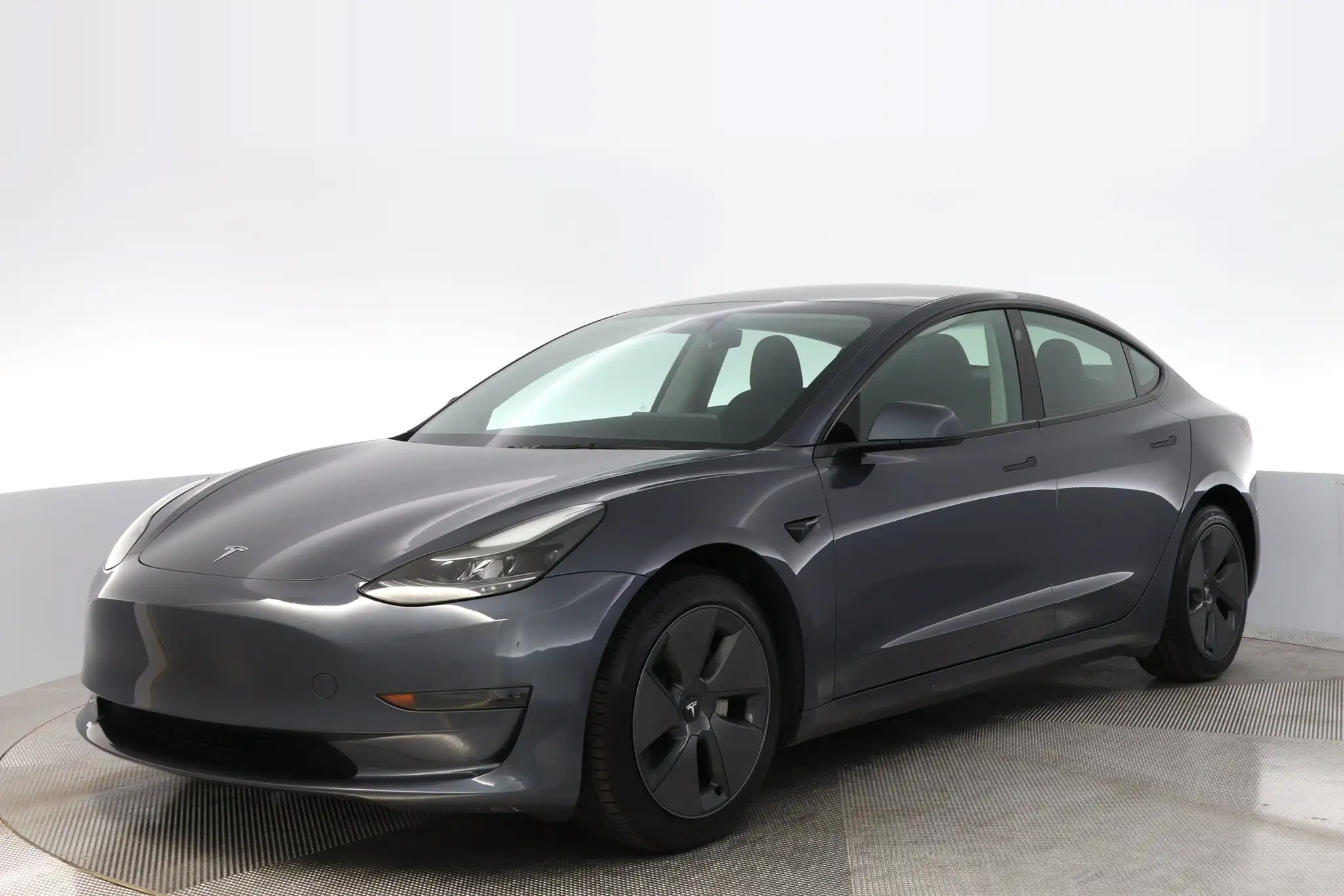 2023 Tesla Model 3 Base's photo