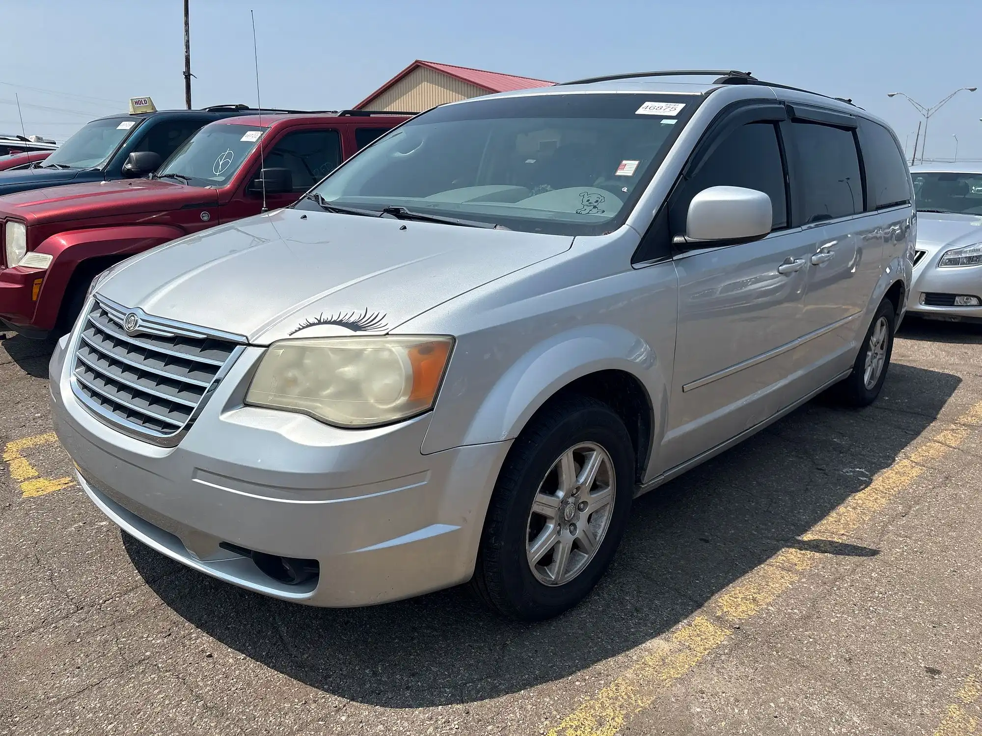2010 Chrysler Town & Country Touring's photo