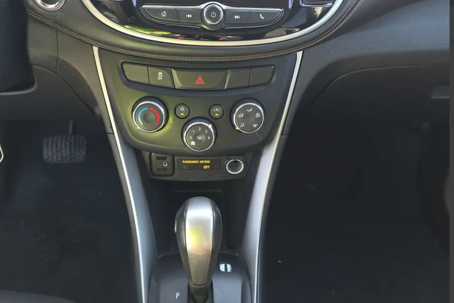 2019 Chevrolet Trax LT photo 4