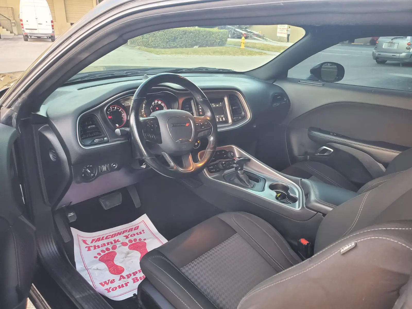 2020 Dodge Challenger SXT Auto photo 5
