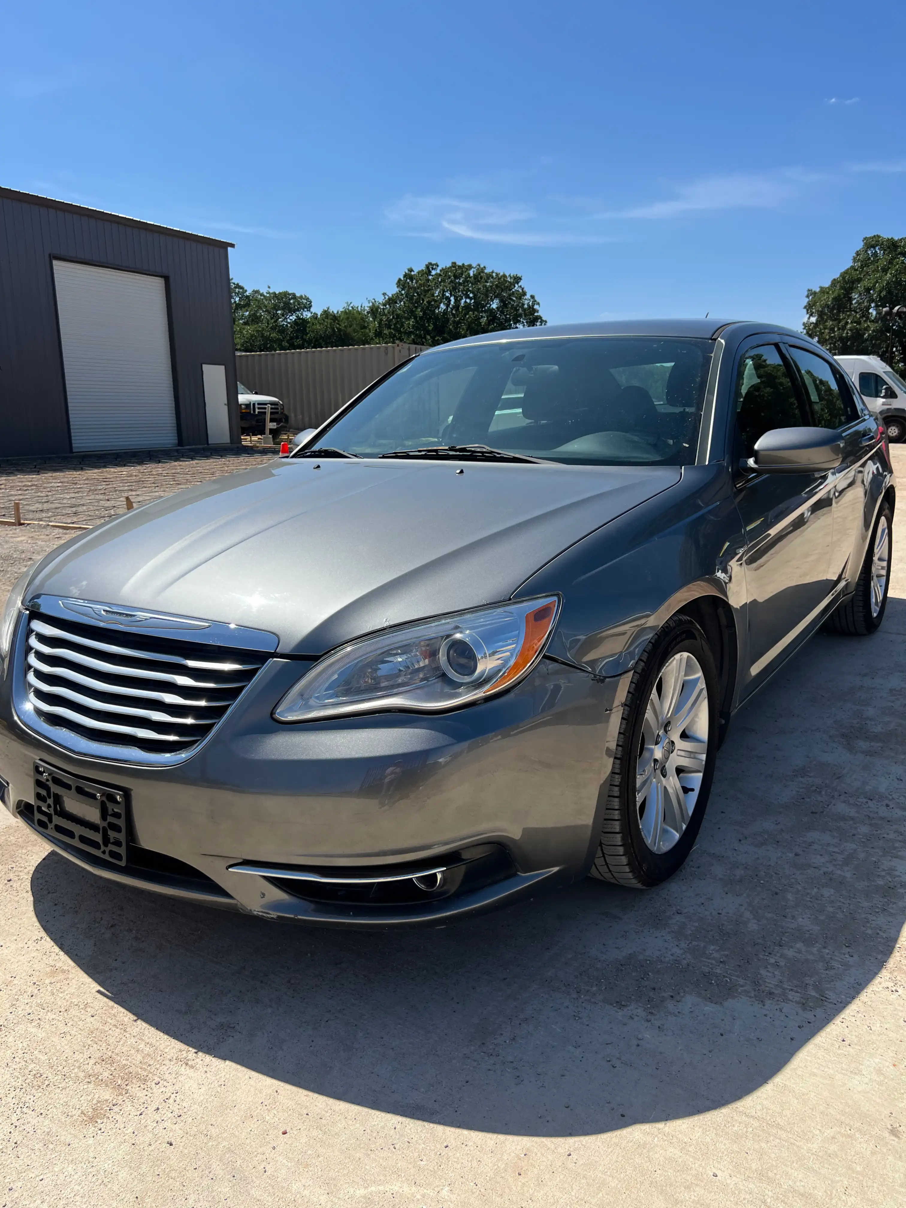 2013 Chrysler 200 Touring's photo