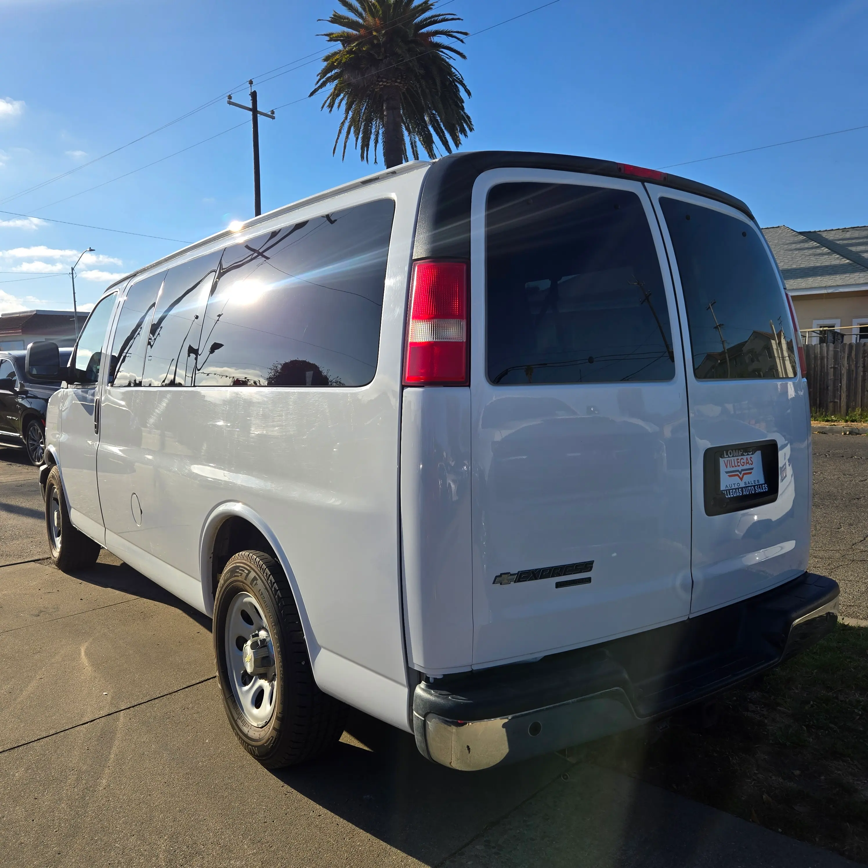 2014 Chevrolet Express 1500 LS photo 4