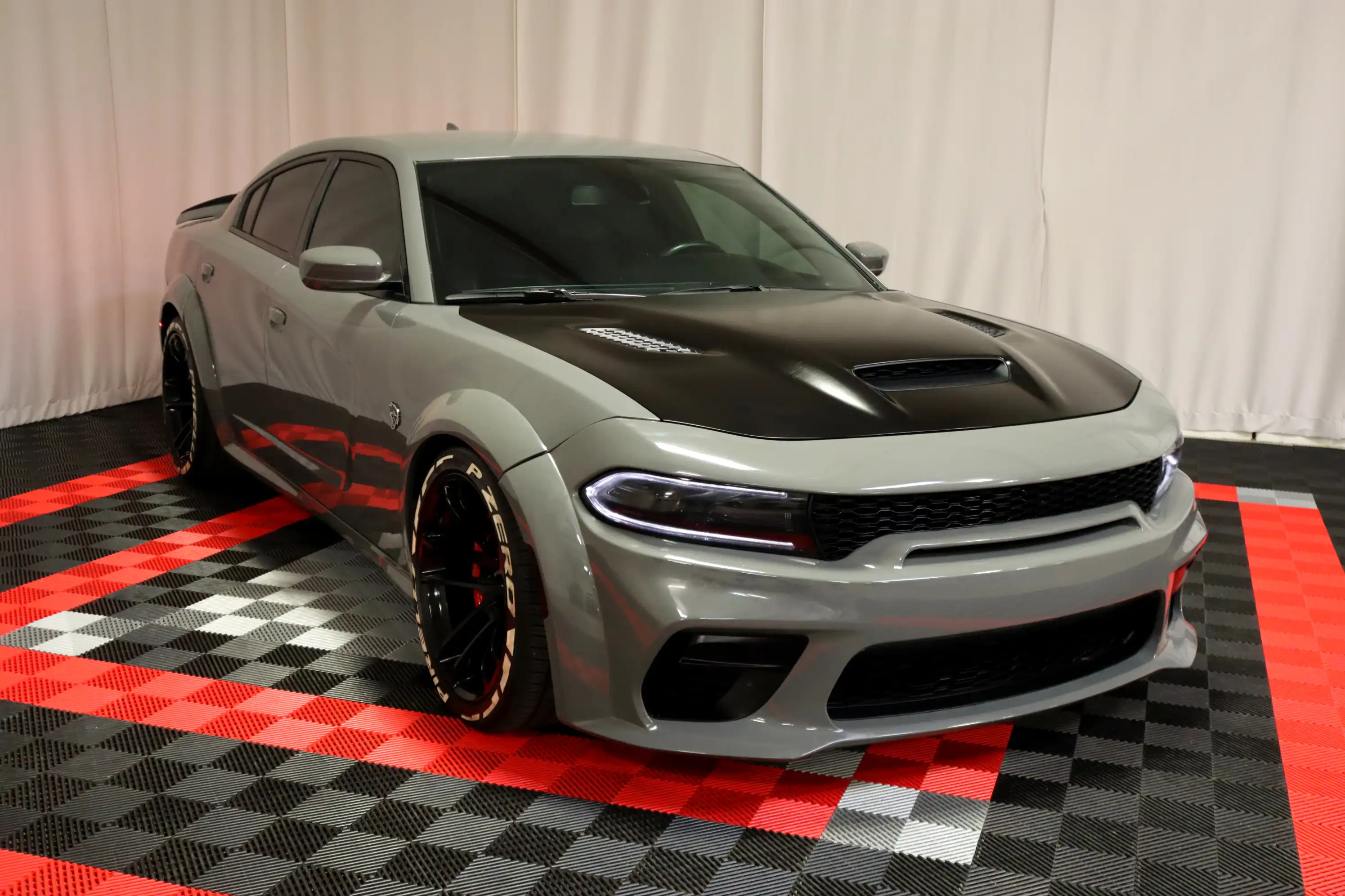 2019 Dodge Charger SRT Hellcat's photo