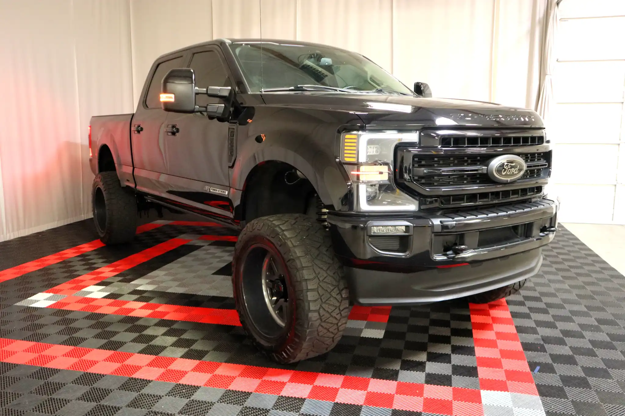 2020 Ford F-250 Lariat 4x4 Crew Cab 6-3/4' Box's photo