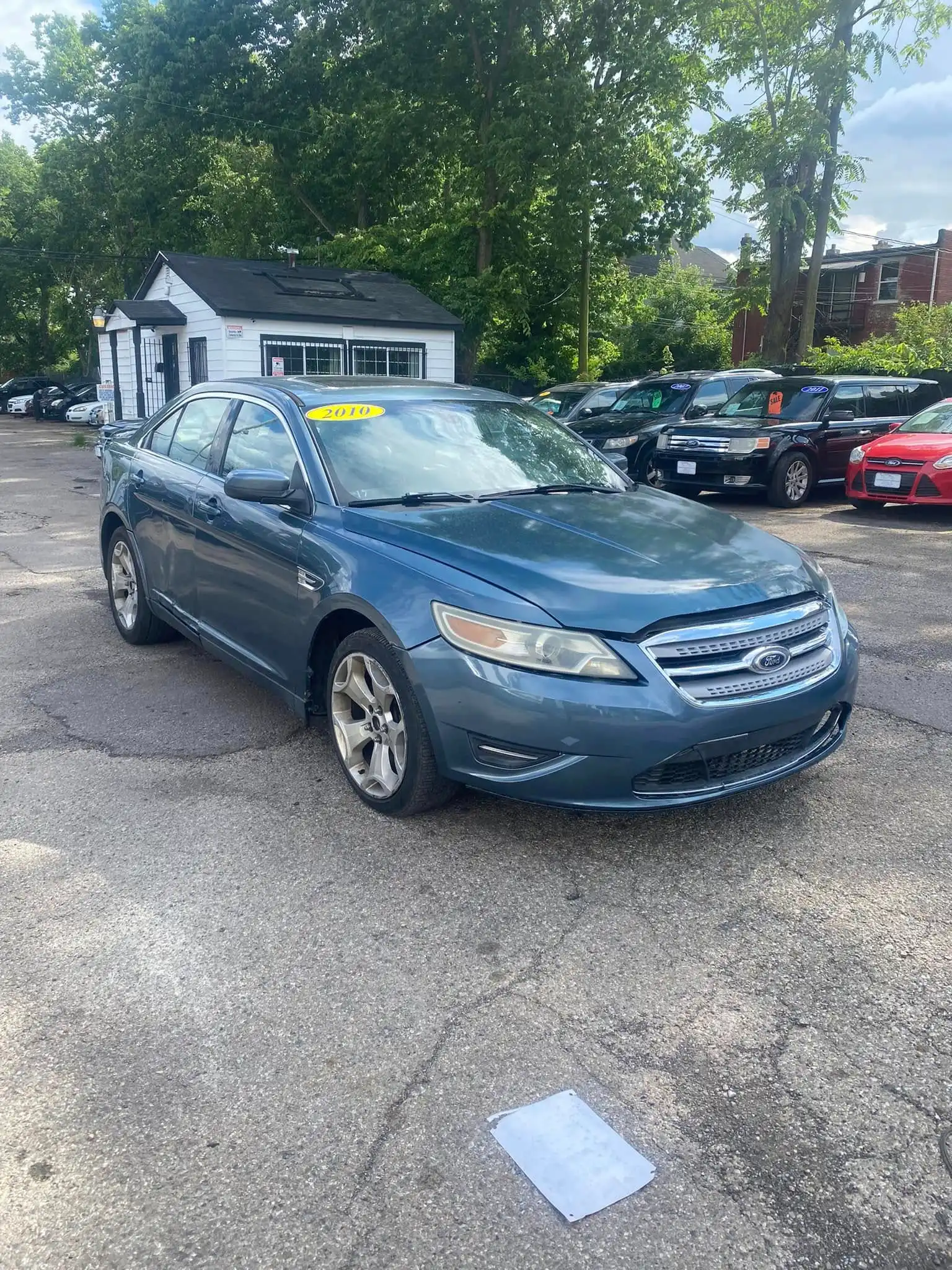 2010 Ford Taurus Limited FWD's photo