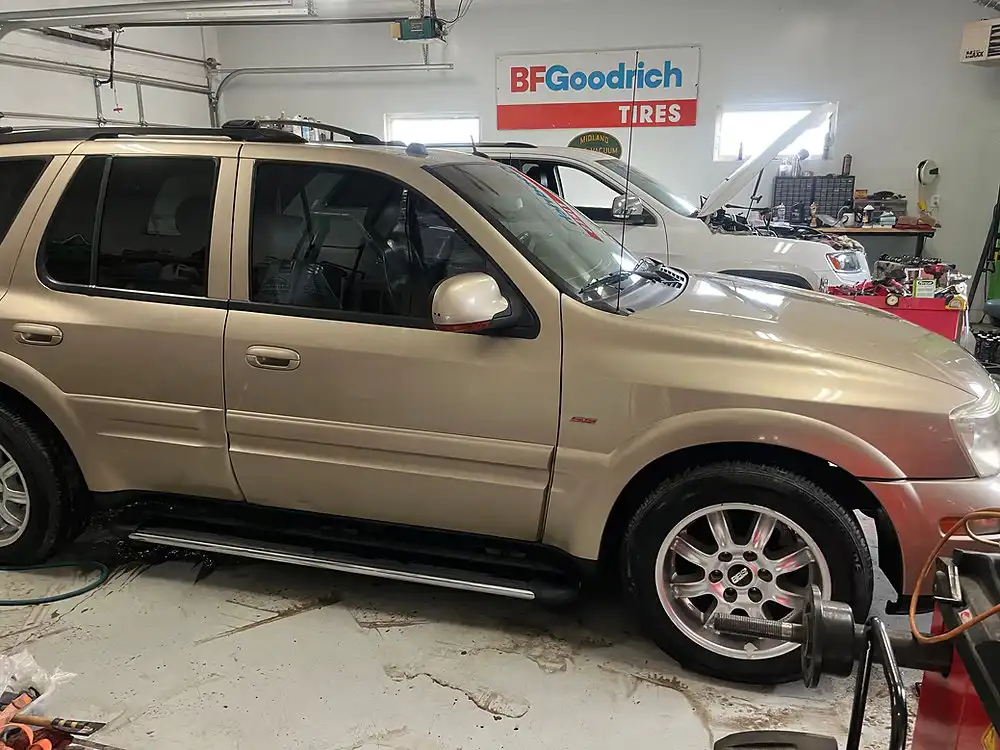 2005 Buick Rainier CXL 2WD's photo