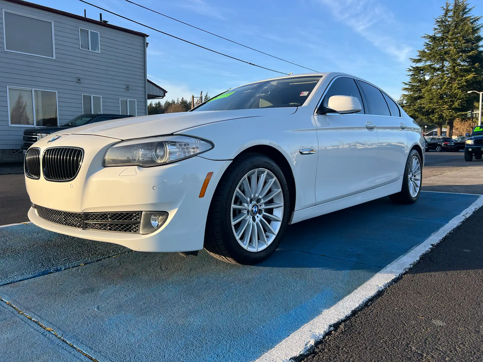 2011 BMW 5 Series 535i Sedan's photo