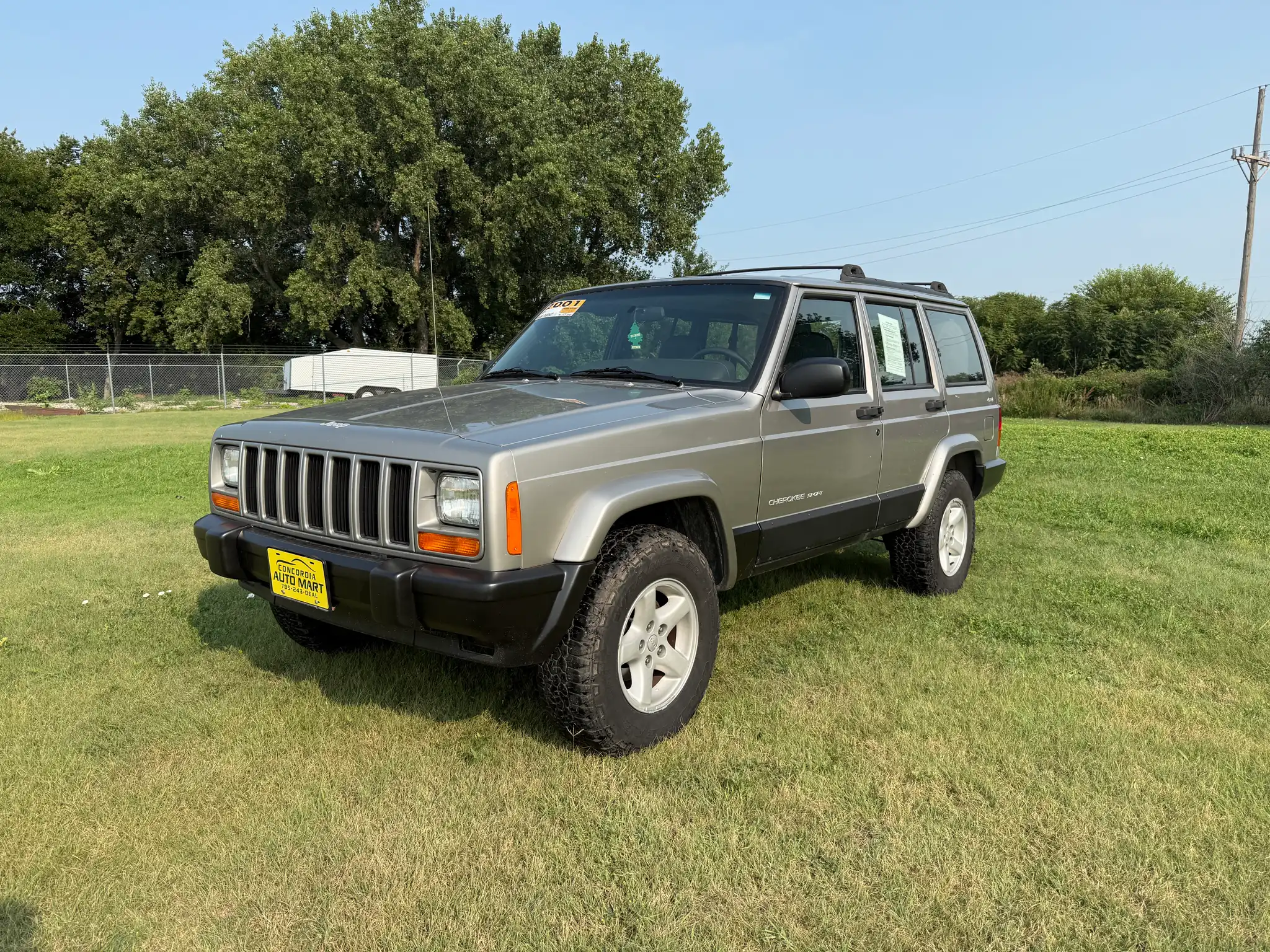 2001 Jeep Cherokee SPORT 4WD's photo