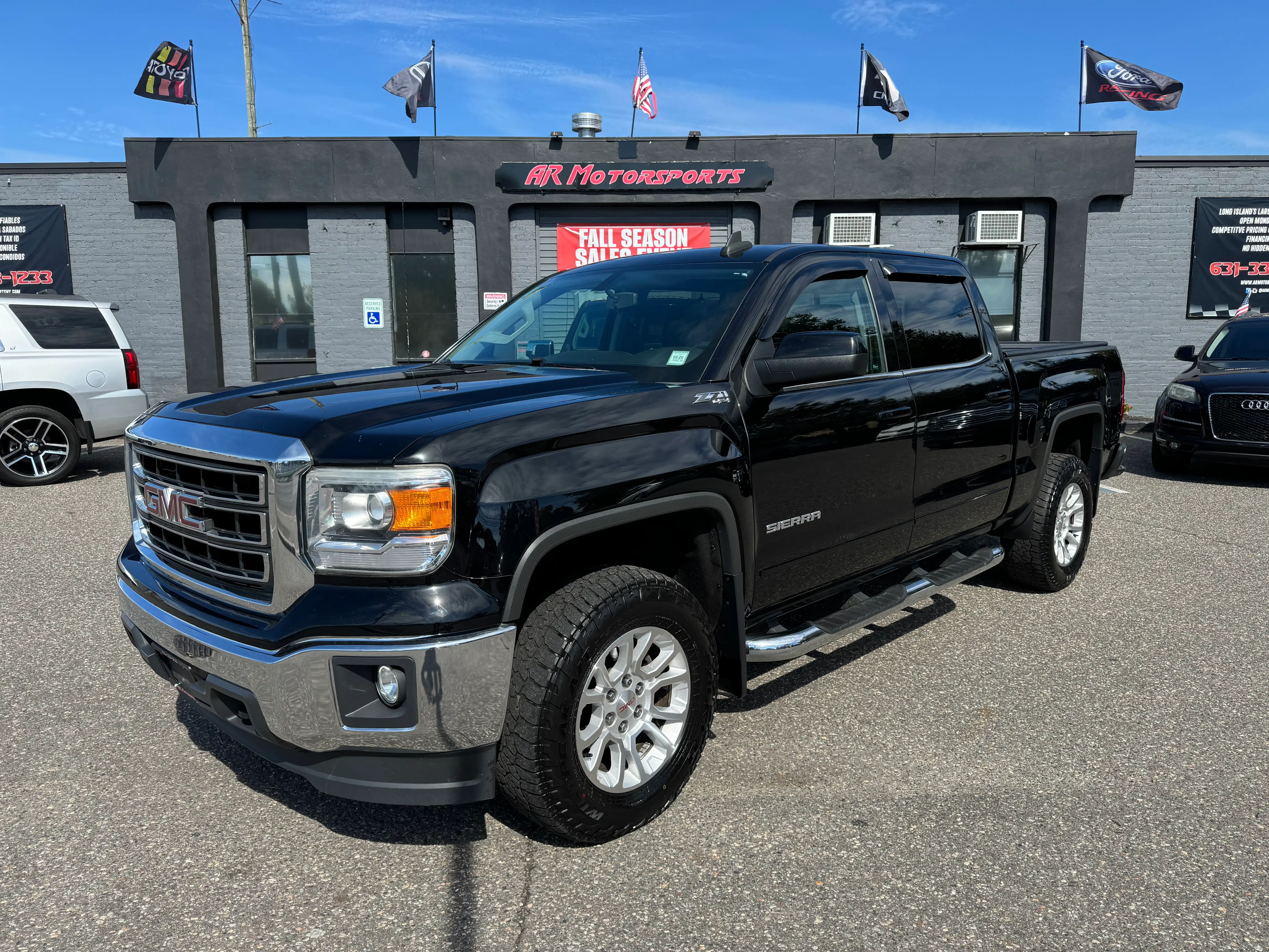 2015 GMC Sierra 4WD Crew Cab SLE SWB's photo