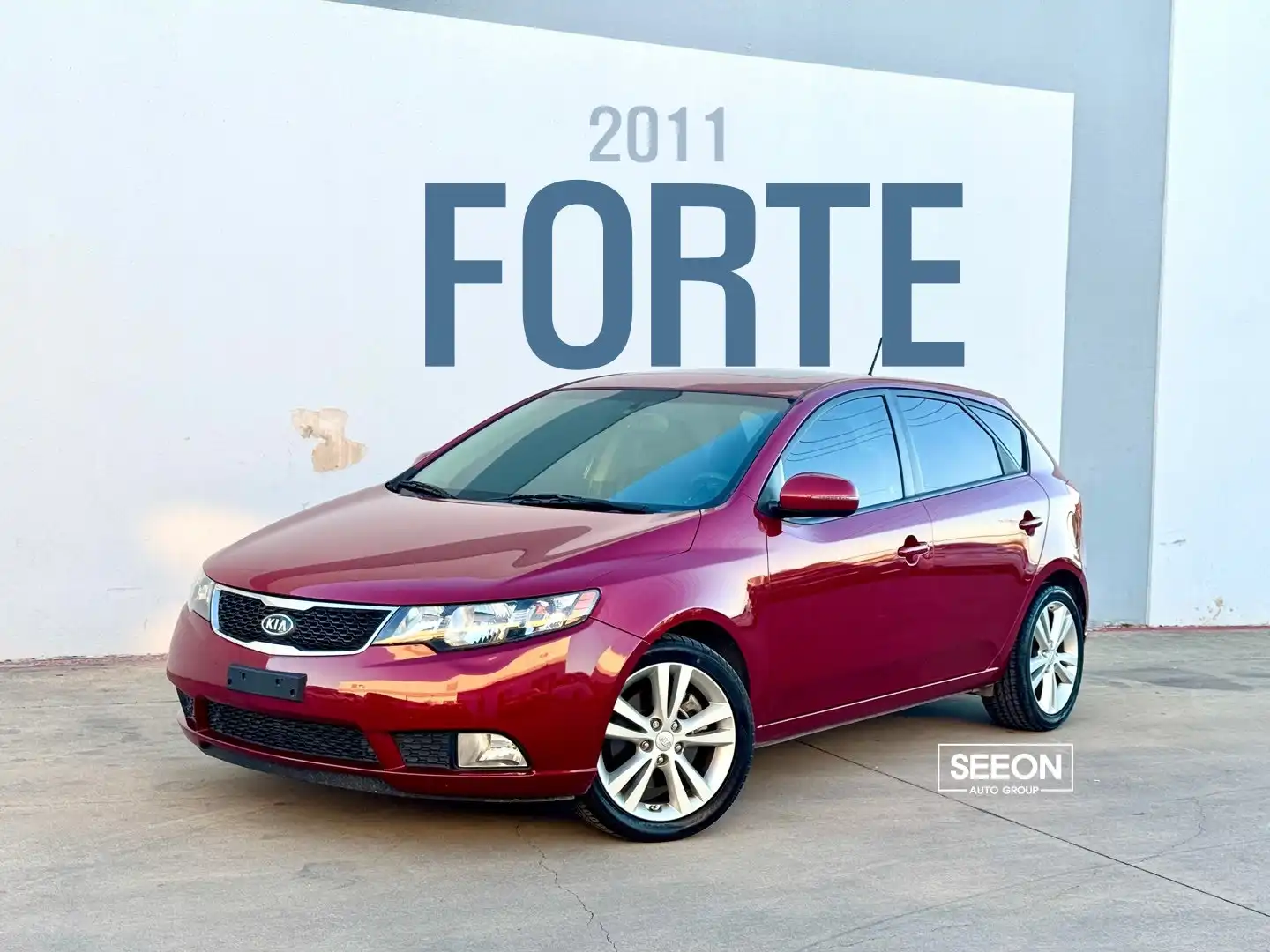 2011 Kia Forte SX AT's photo