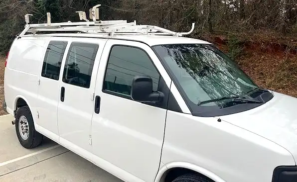 2011 GMC Savana 2500 Cargo Van's photo