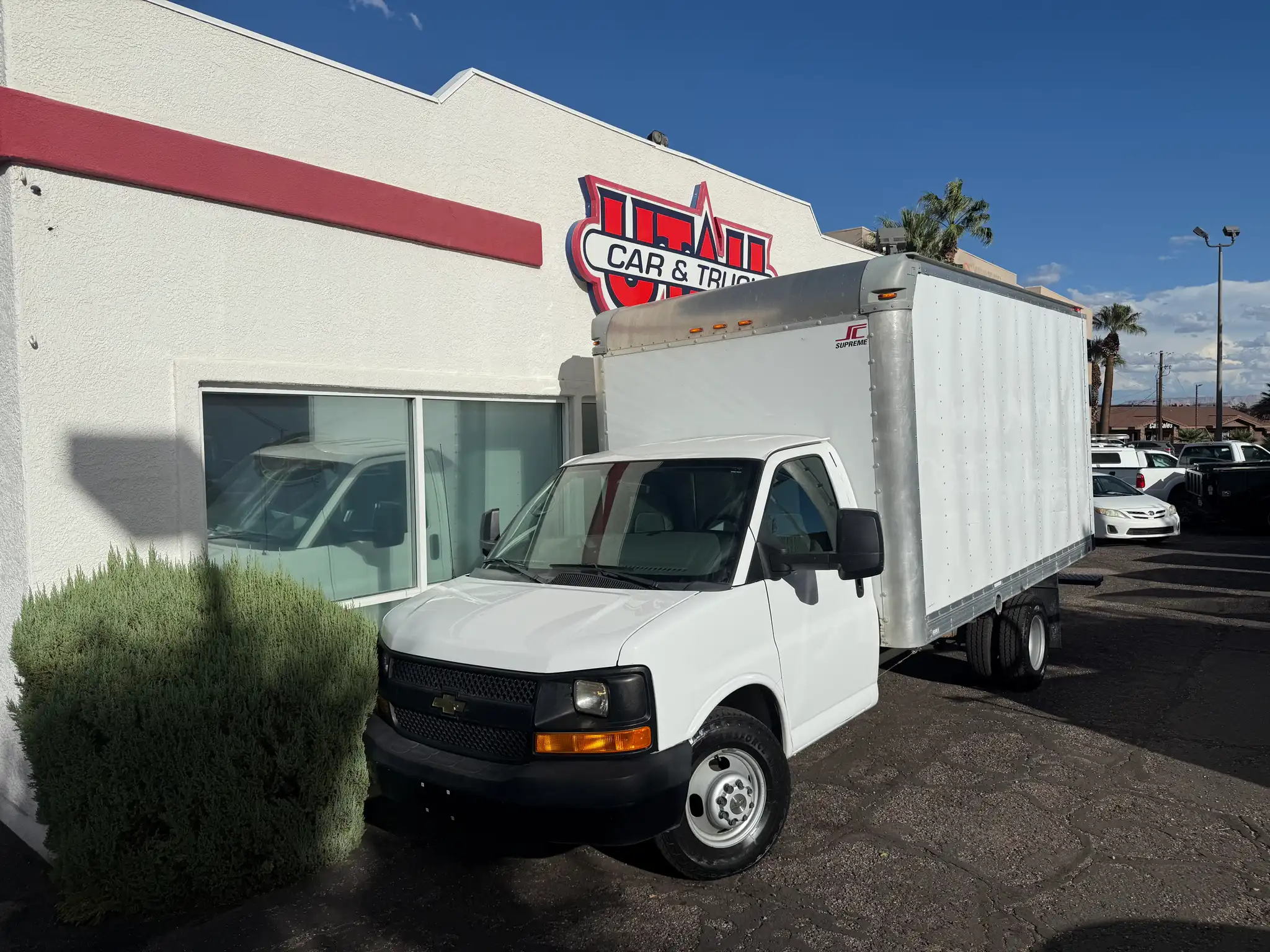 2012 Chevrolet Express 3500's photo
