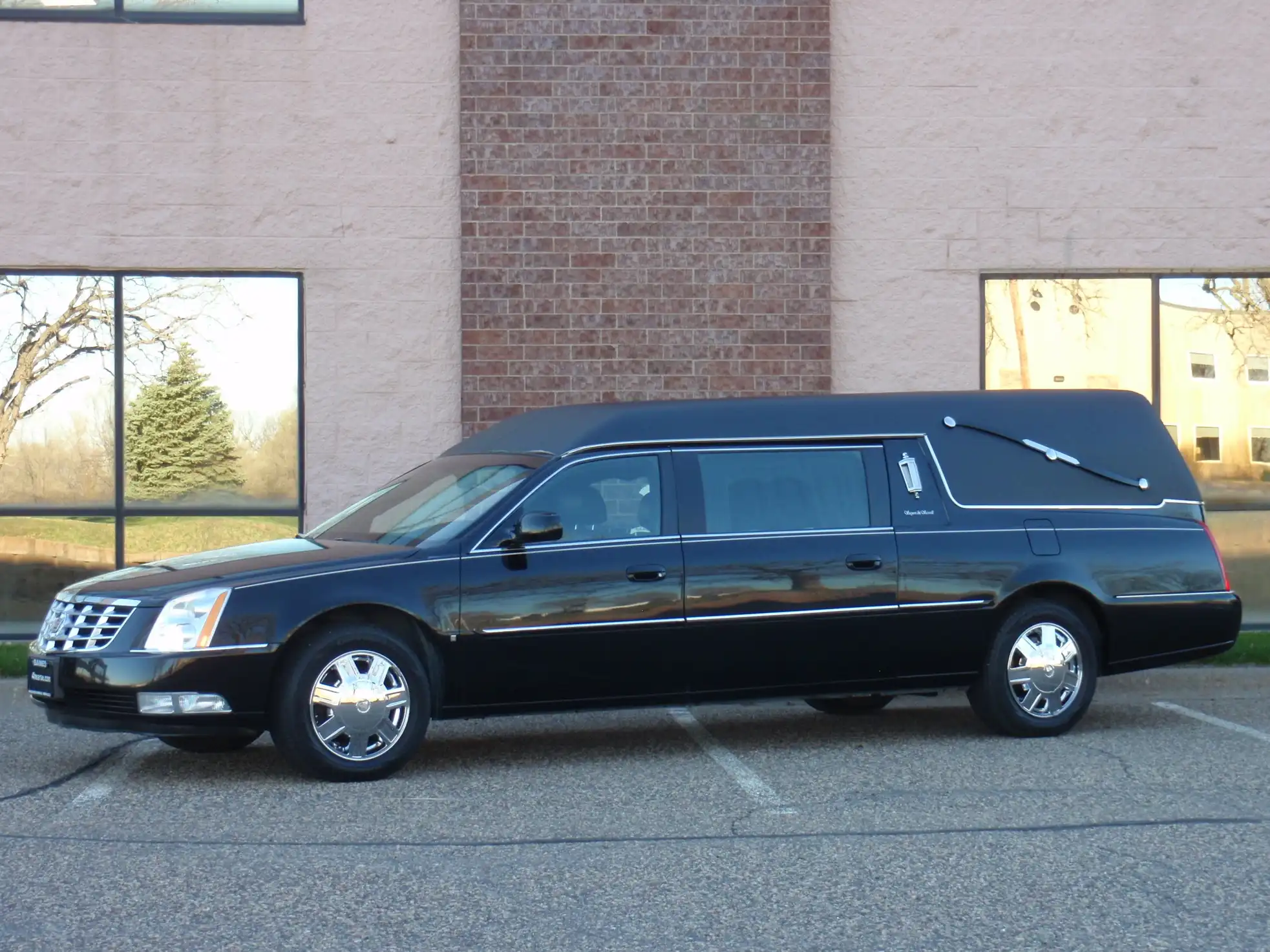 2006 Cadillac DTS Funeral Coach's photo