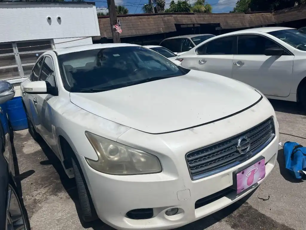 2010 Nissan Maxima 3.5 SV's photo