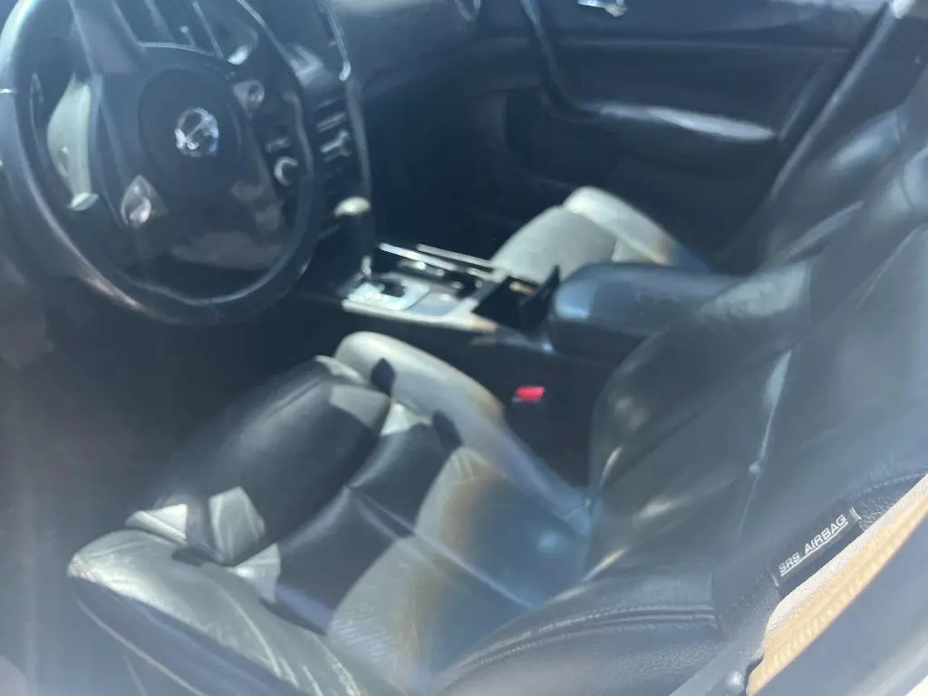 2010 Nissan Maxima 3.5 SV photo 5