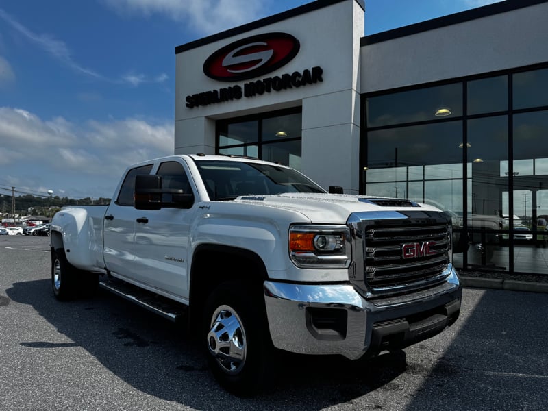2018 GMC Sierra 4WD Crew Cab Standard Box's photo