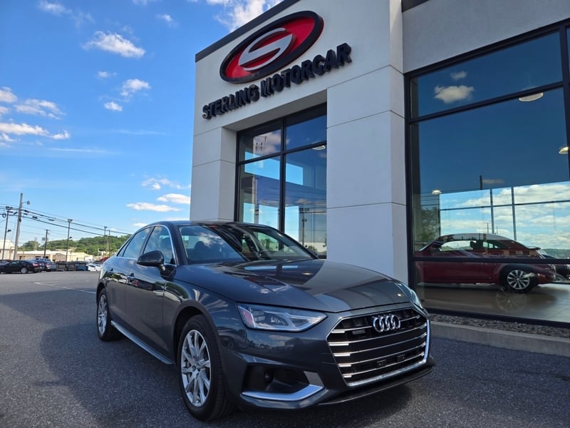 2021 Audi A4 40 quattro S tronic Premium's photo