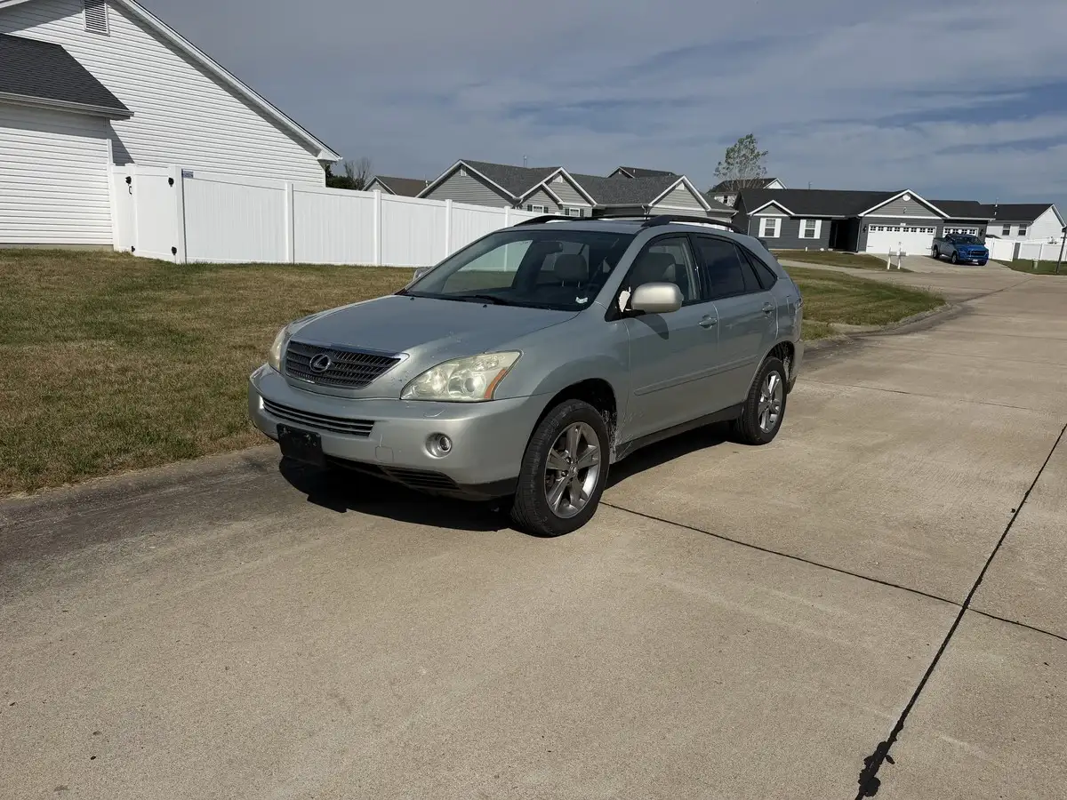 2006 Lexus RX 350 400h Hybrid AWD's photo