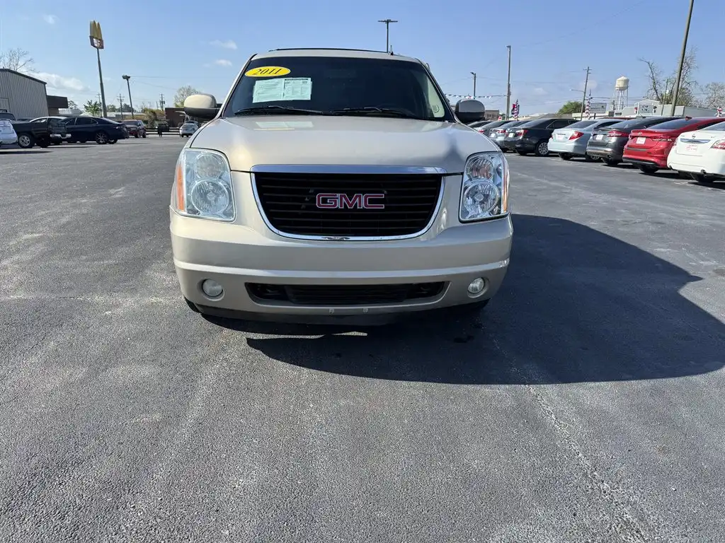 2011 GMC Yukon 2WD SLT's photo