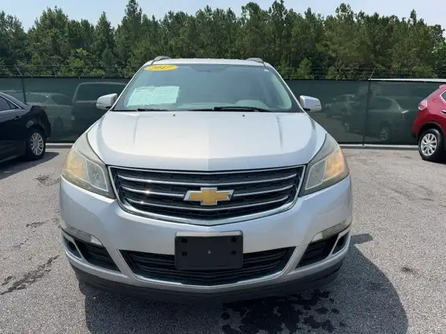 2017 Chevrolet Traverse 2LT FWD's photo