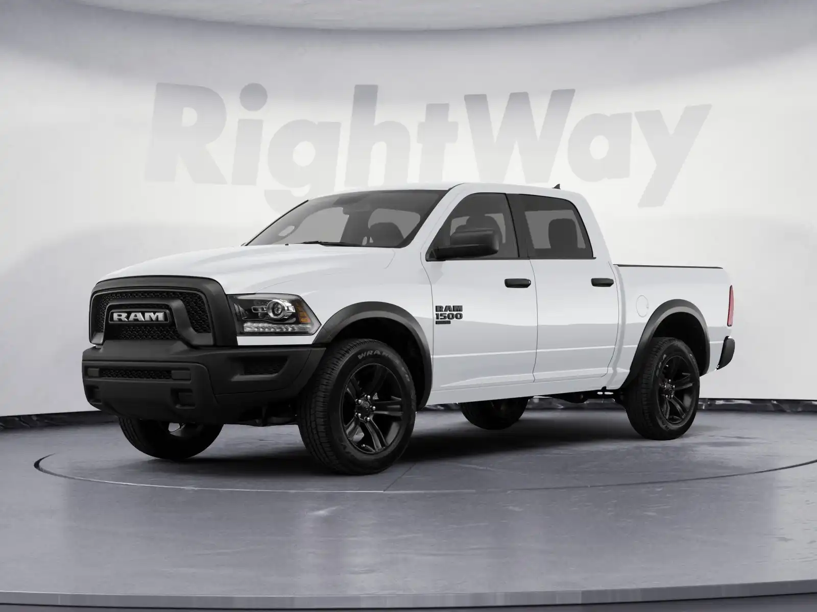2022 RAM 1500 Classic SLT 4WD Crew Cab 5'7's photo