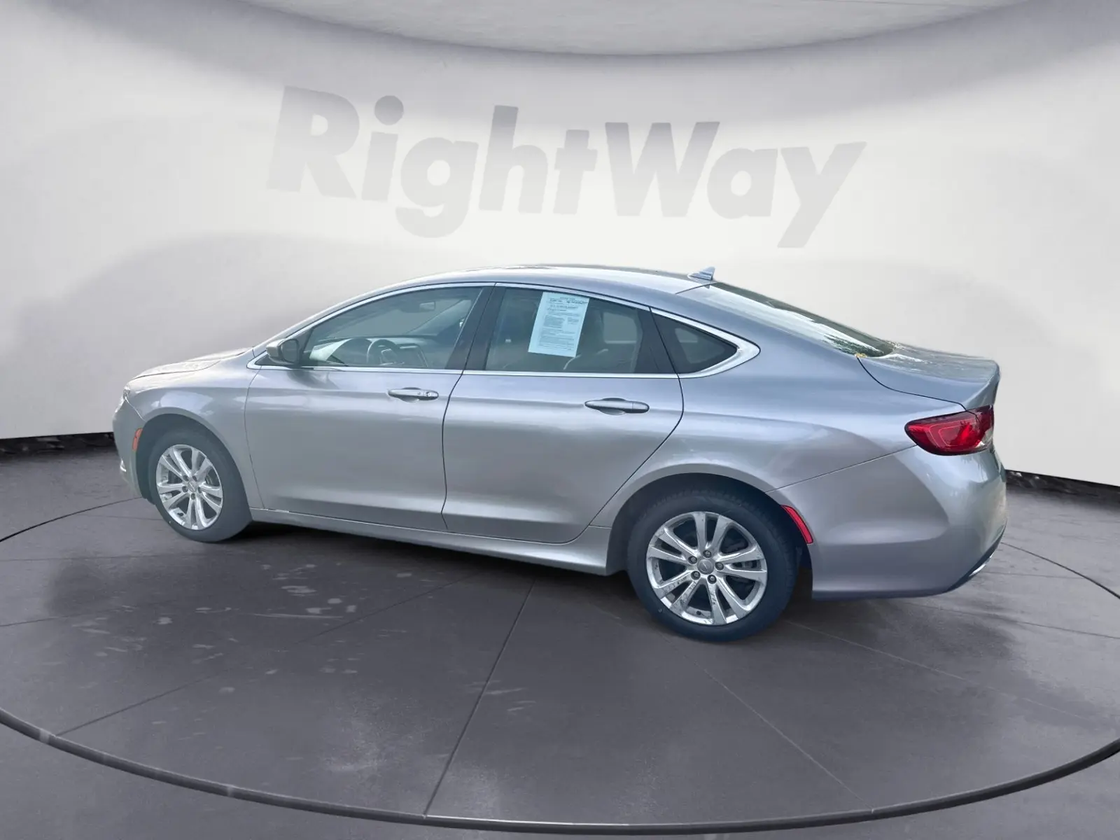 2016 Chrysler 200 Limited Platinum photo 3